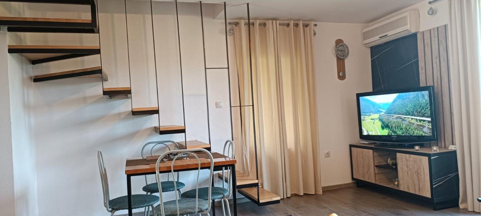 Pyramid Holiday House Високо Экстерьер фото